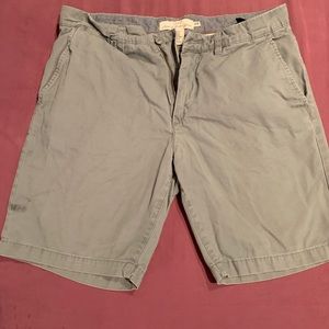 grey h&m shorts